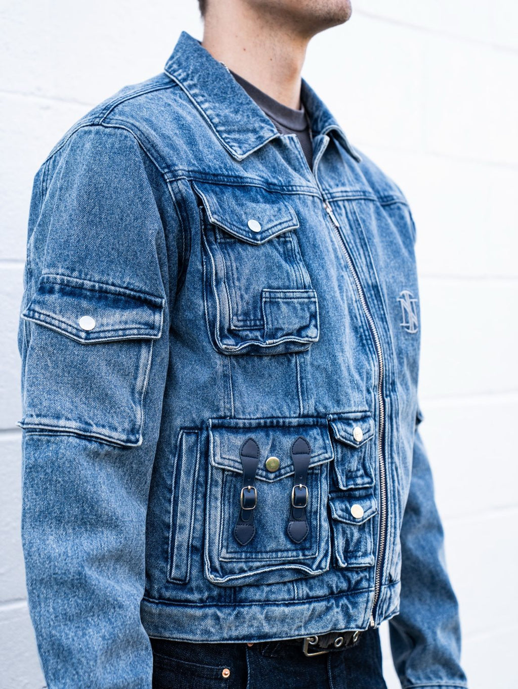 Light Wash Curved Zipper Denim Jacket