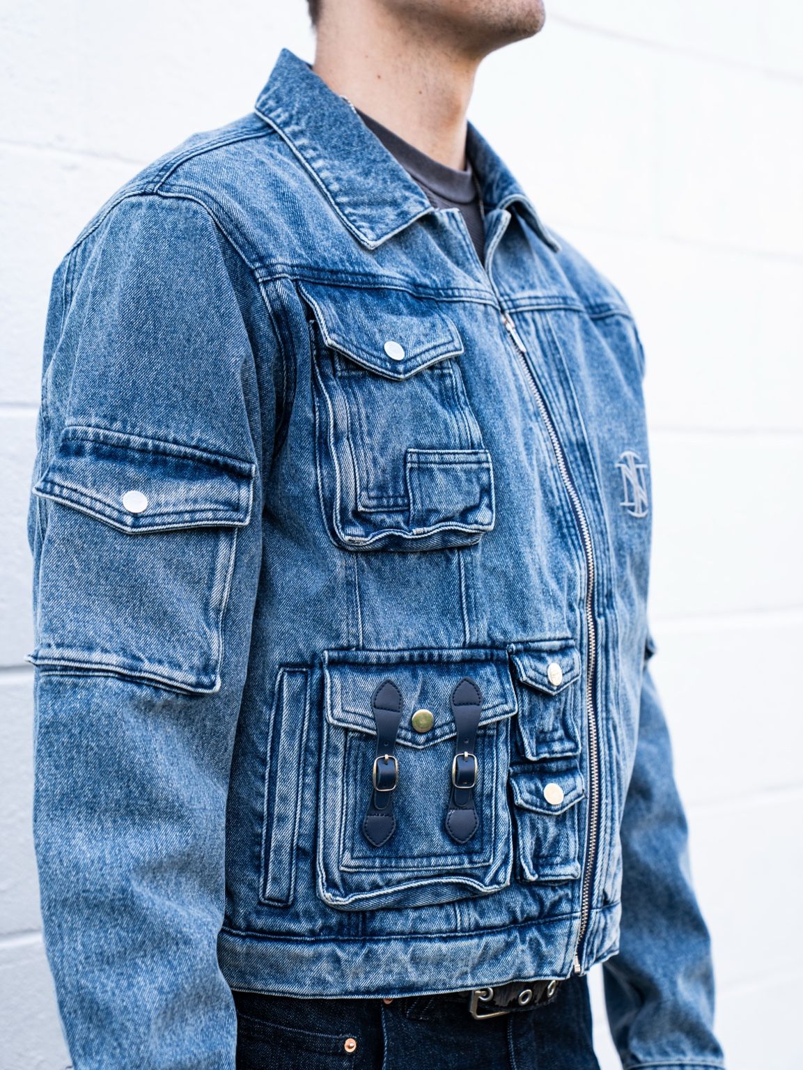 Light Wash Curved Zipper Denim Jacket