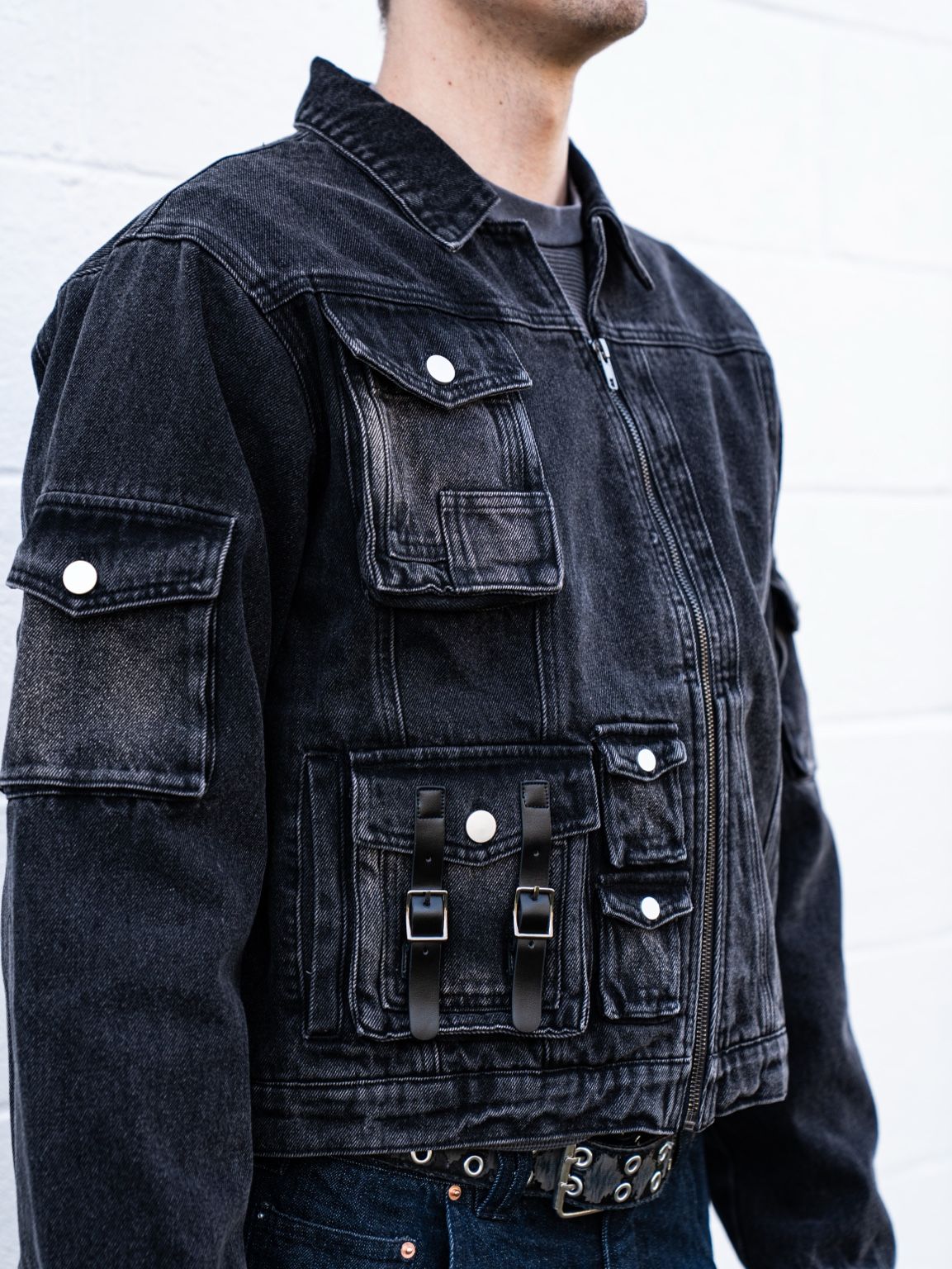 Black Curved Zipper Denim Jacket