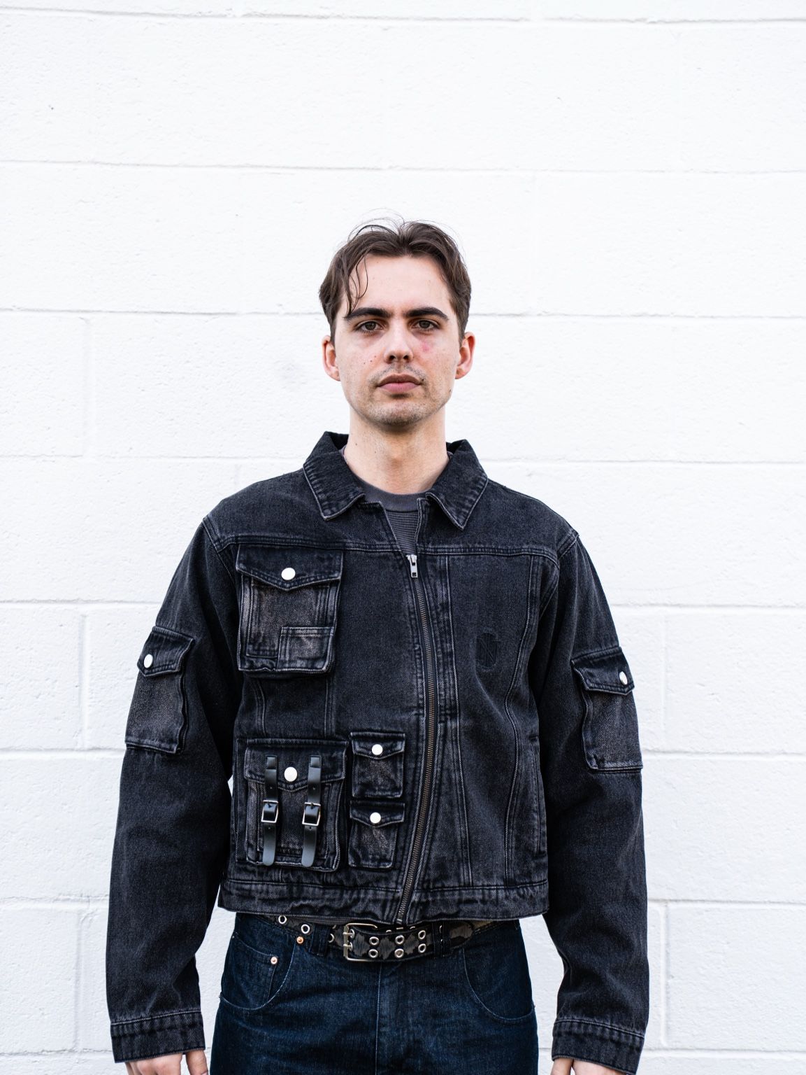 Black Curved Zipper Denim Jacket