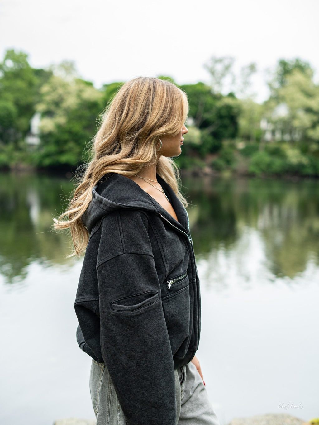400 GSM Curved Stitch Zip-Up